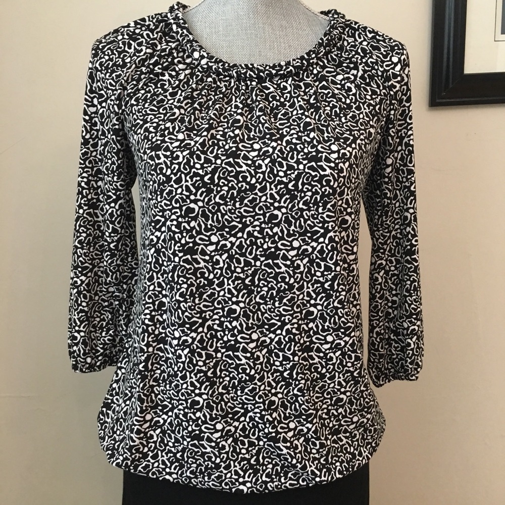 STYLE & CO ❤️ Stretch Top In Graphic Black & White